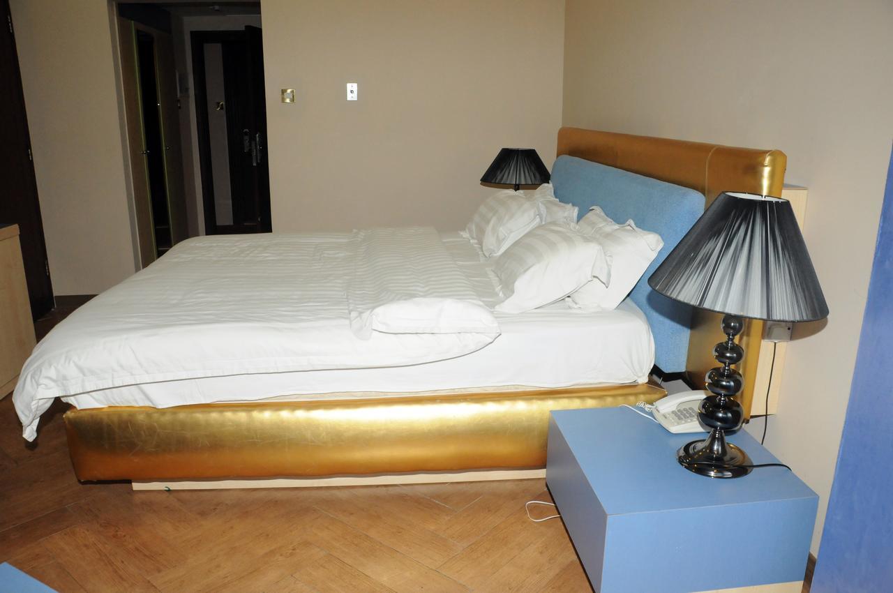 Sky Hotel Salmiya Eksteriør bilde