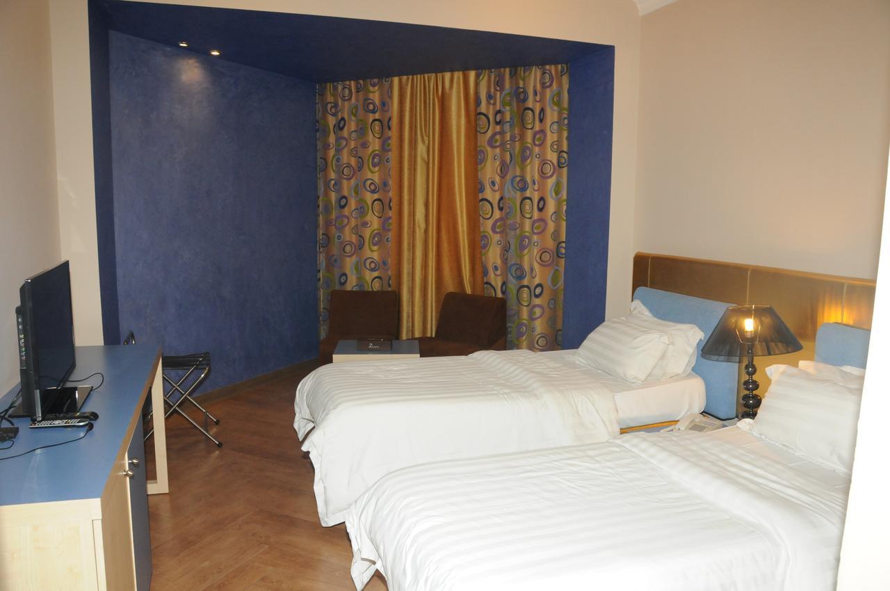 Sky Hotel Salmiya Eksteriør bilde