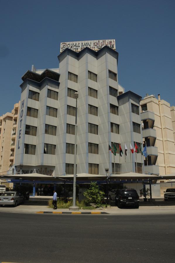 Sky Hotel Salmiya Eksteriør bilde